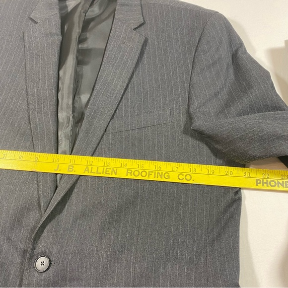 Kenneth Cole Reaction Pinstripe Suit 2 piece suit Straight leg pants sz … - Picture 14 of 16